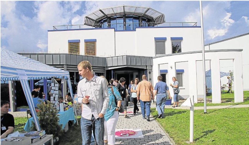 Erfolgreich war der Tag der offenen Tür bei der Firma Diasys in Holzheim, zu dem rund 400 Besucher geströmt sind.